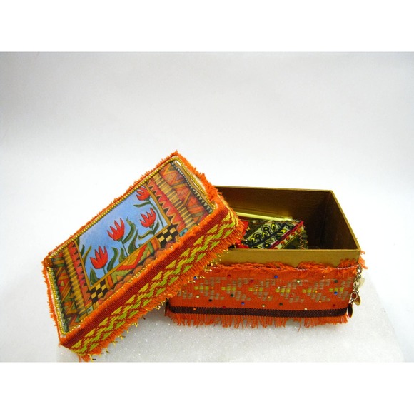 Keepsake Jewelry Trinket Box for Mementos Desk Items w/ Mini Journal + Potpourri - Picture 3 of 10